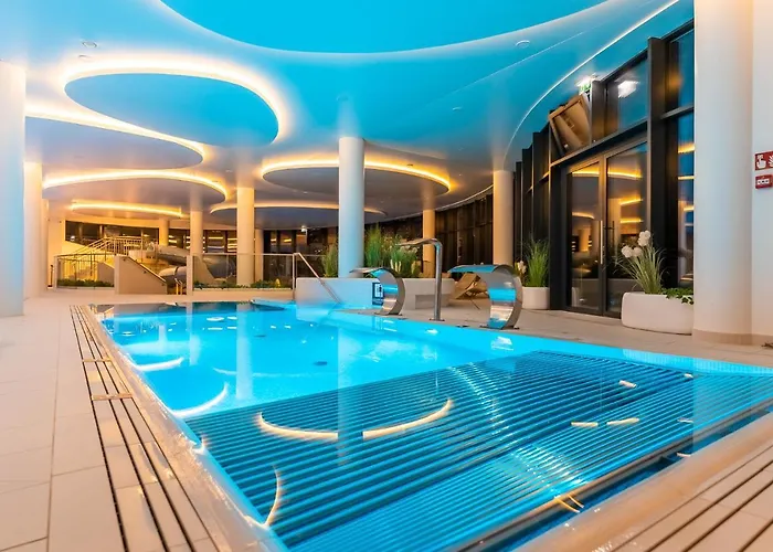 Lux Tukan B003, Polanki Aqua -